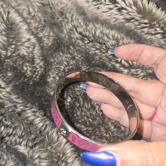 Rare Coach Poppy Pink Bangle Bracelet - Picture 2 of 5